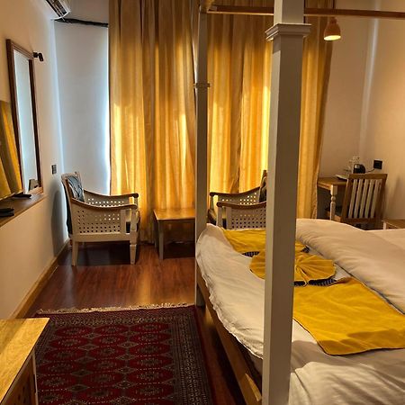 Hotel El Castello Лех Экстерьер фото