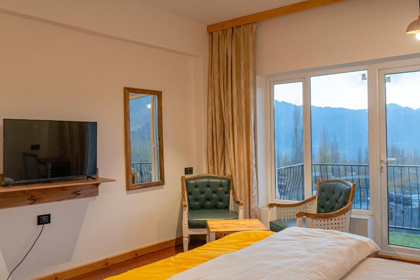 Hotel El Castello Лех Экстерьер фото
